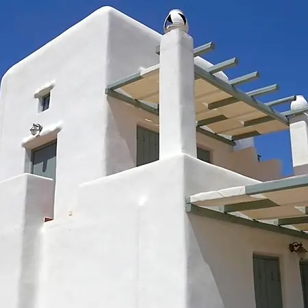 Hotel Niriides Homes & 4*
