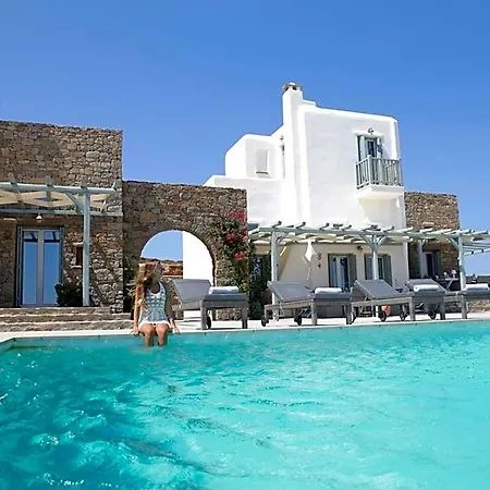 Niriides Homes & 4*