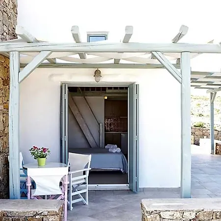 Niriides Homes & Hotel 4*