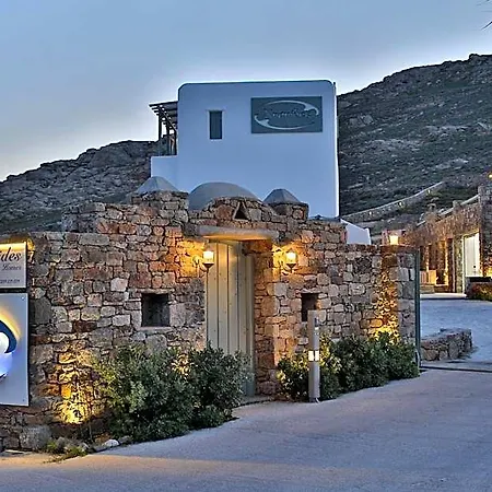 Niriides Homes & 4* Mykonos Town