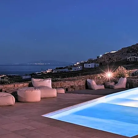 Otel Niriides Homes & 4*