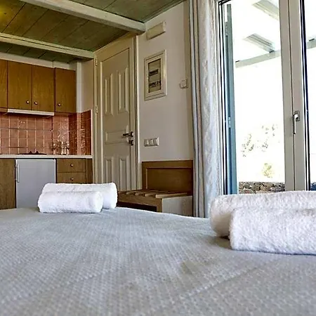 Niriides Homes & Hotel 4*