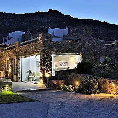 Hotel Niriides Homes & 4*